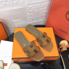 Hermes Slippers